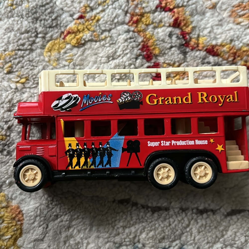 Diecast SS 5854 Grand Royal Movies Double Deck Red Bus 5" Long